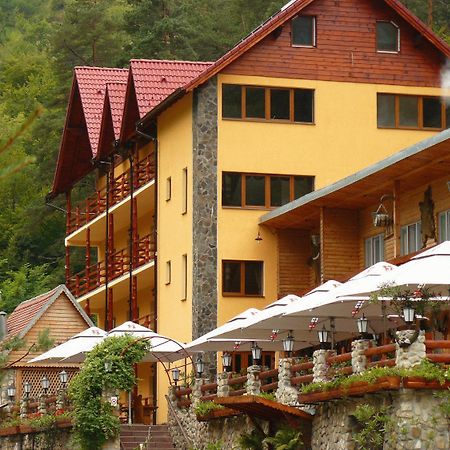 Pension Curmatura Stezii Răşinari Buitenkant foto