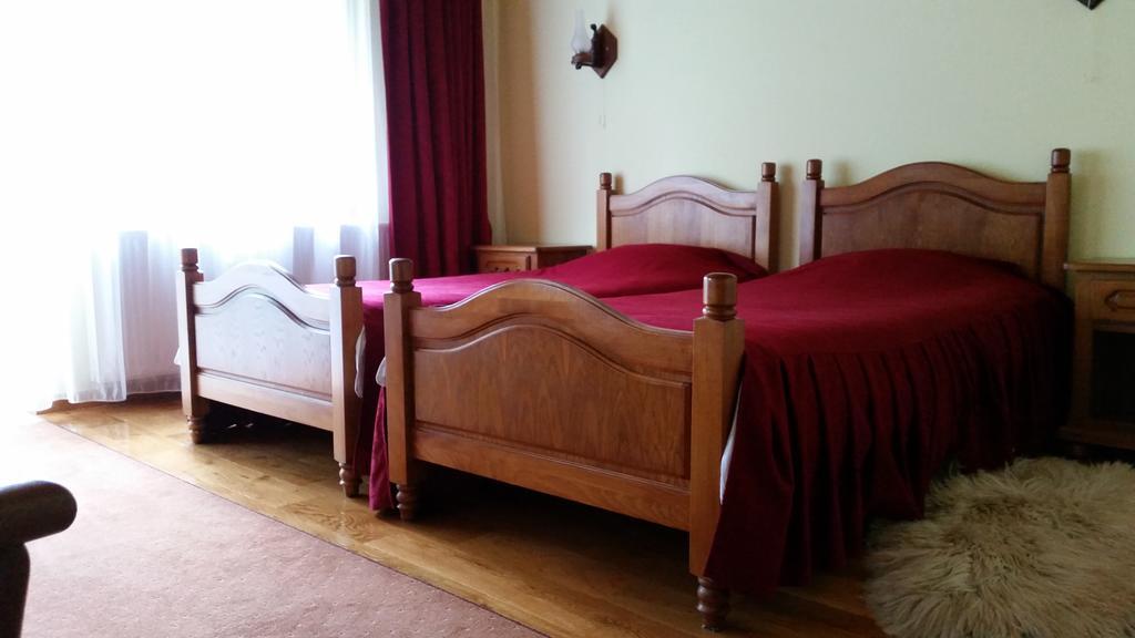 Pension Curmatura Stezii Răşinari Buitenkant foto