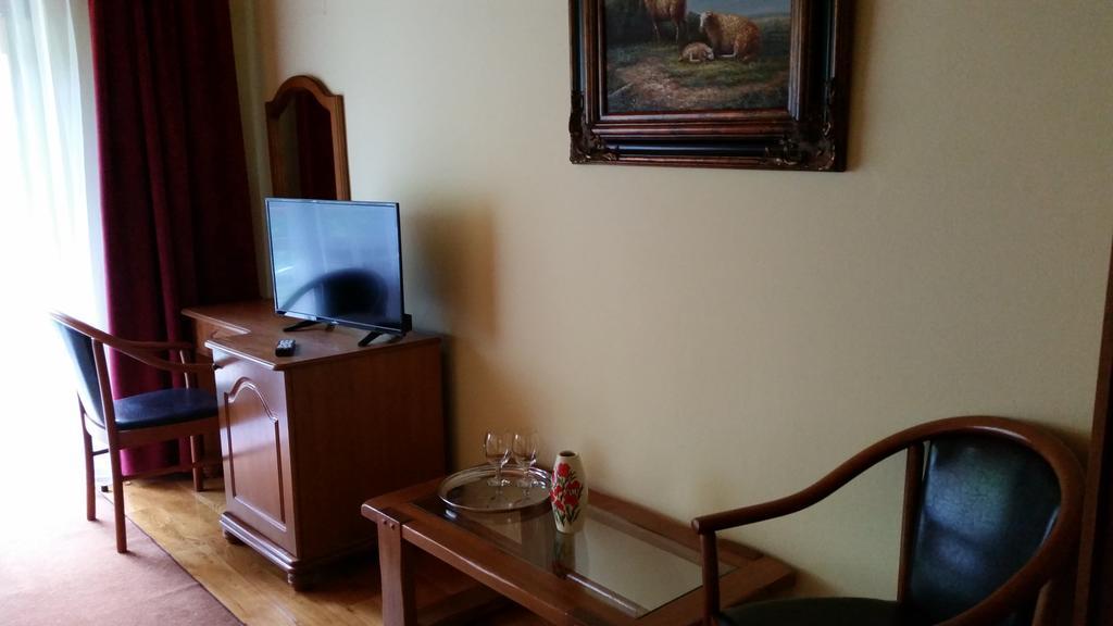 Pension Curmatura Stezii Răşinari Buitenkant foto
