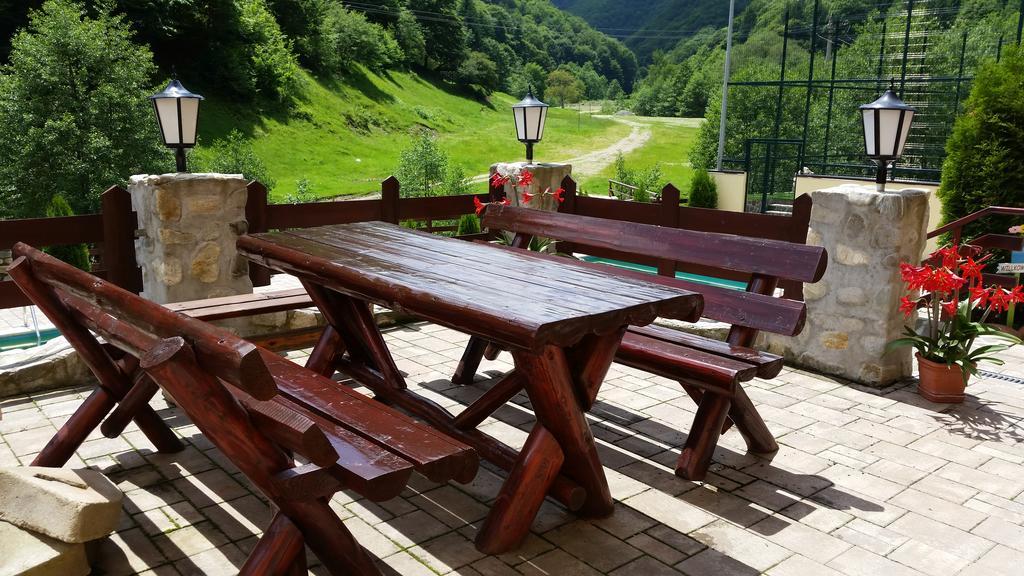Pension Curmatura Stezii Răşinari Buitenkant foto