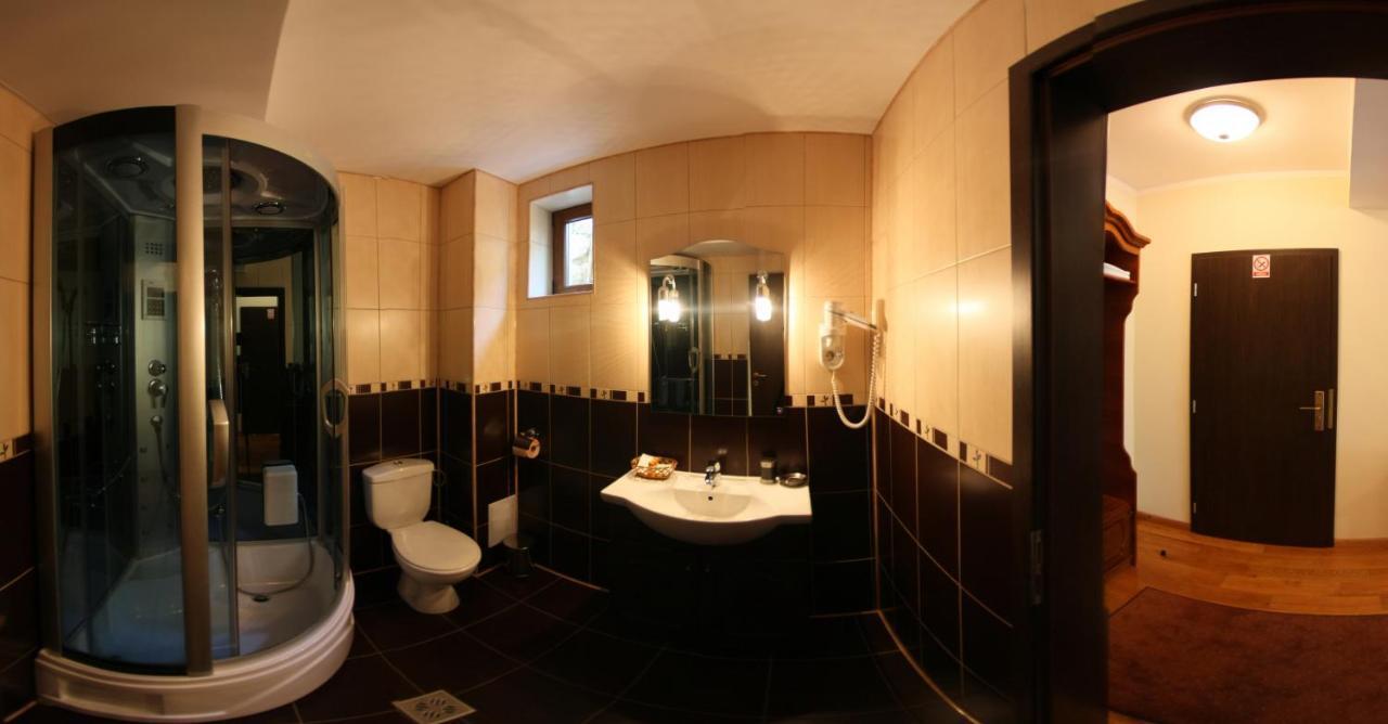 Pension Curmatura Stezii Răşinari Kamer foto